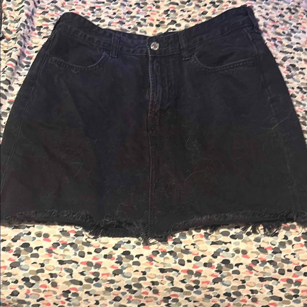 H&M Black Mini Skater Skirt